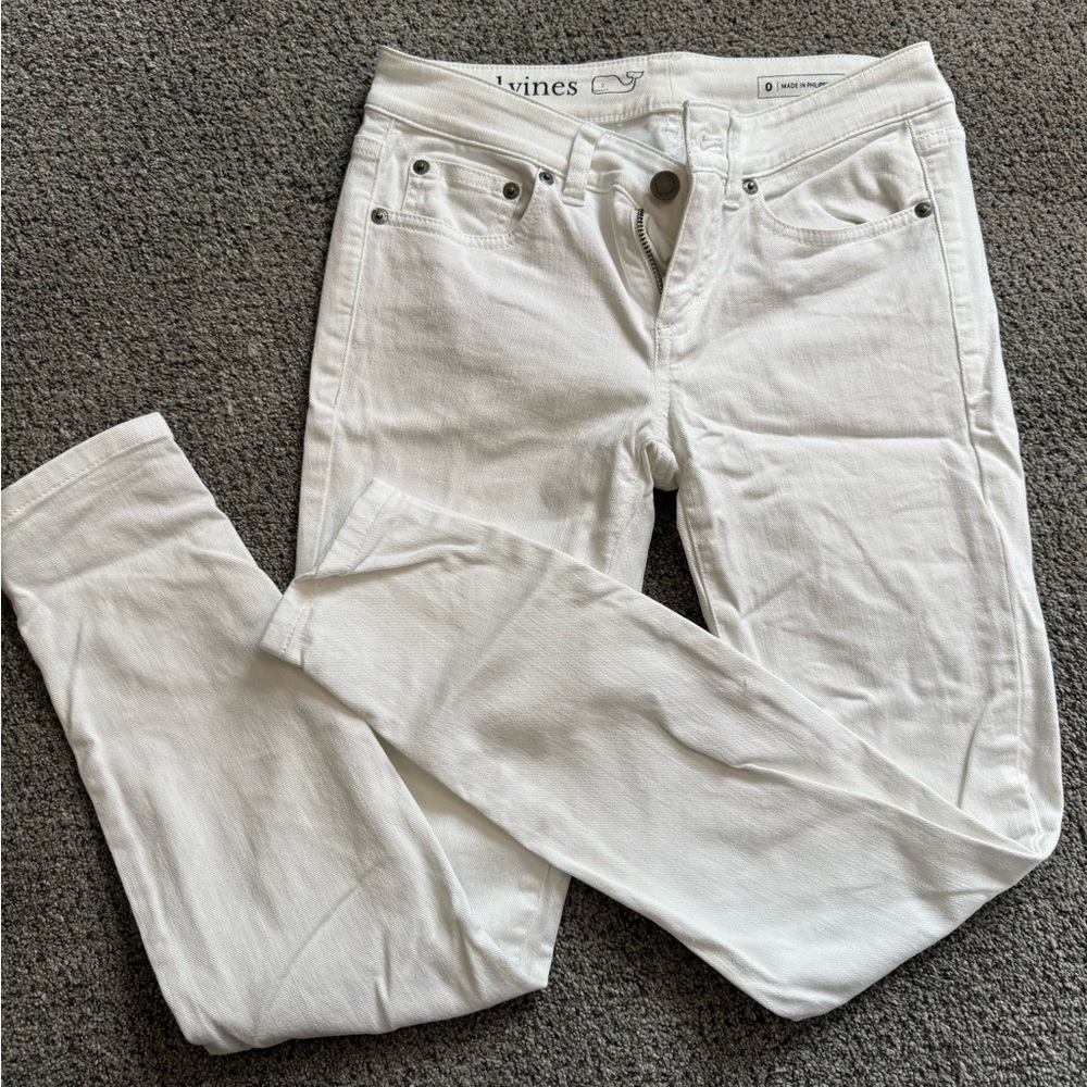 Vineyard vines white jeans